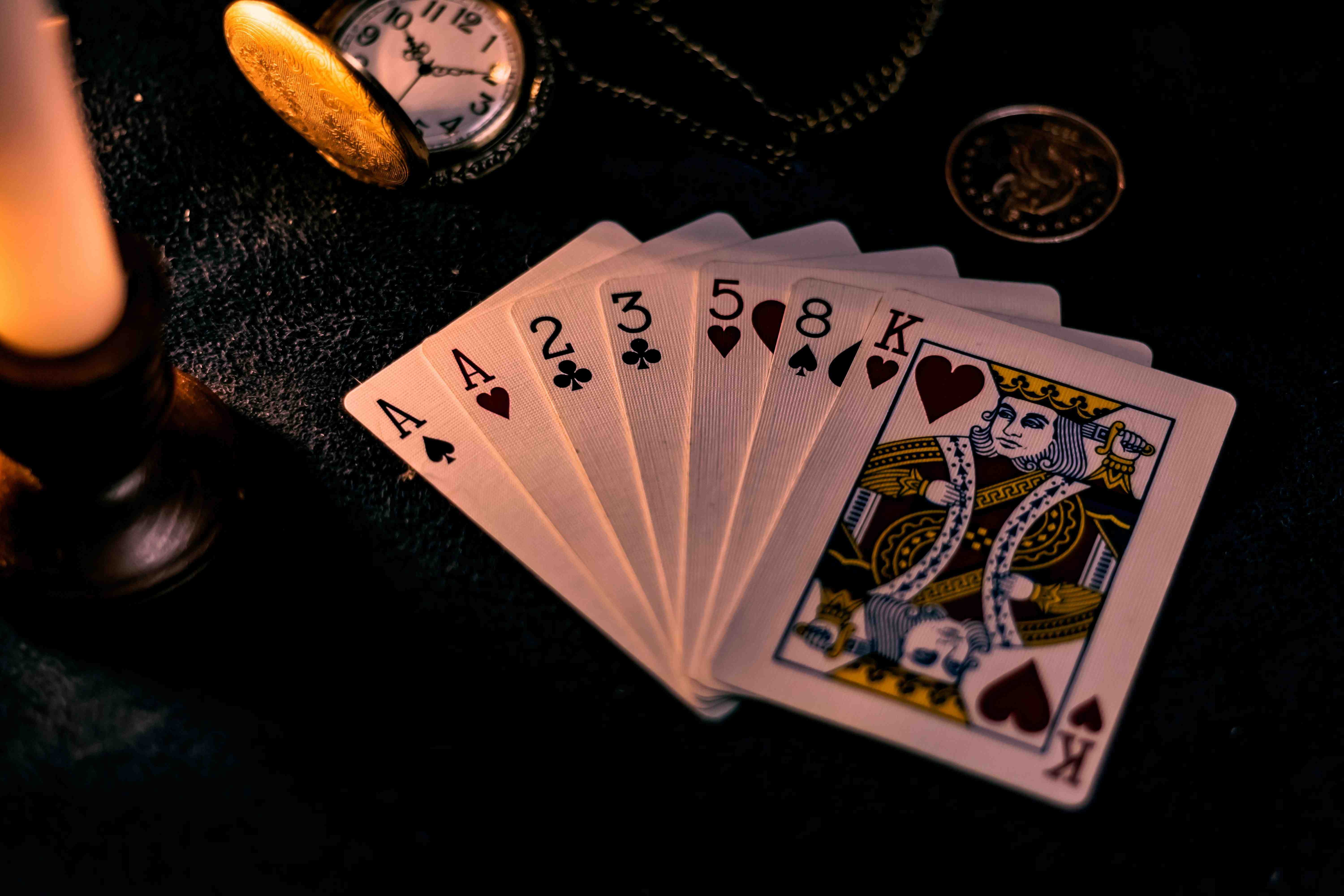 Filipino player spinning slots on mobile phone at 789 Casino